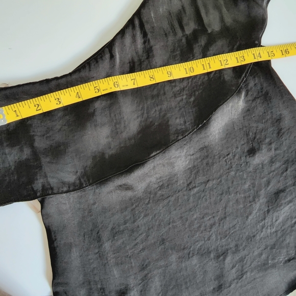 Love Fire black one shoulder ruffle top Size XS - Picture 4 of 5